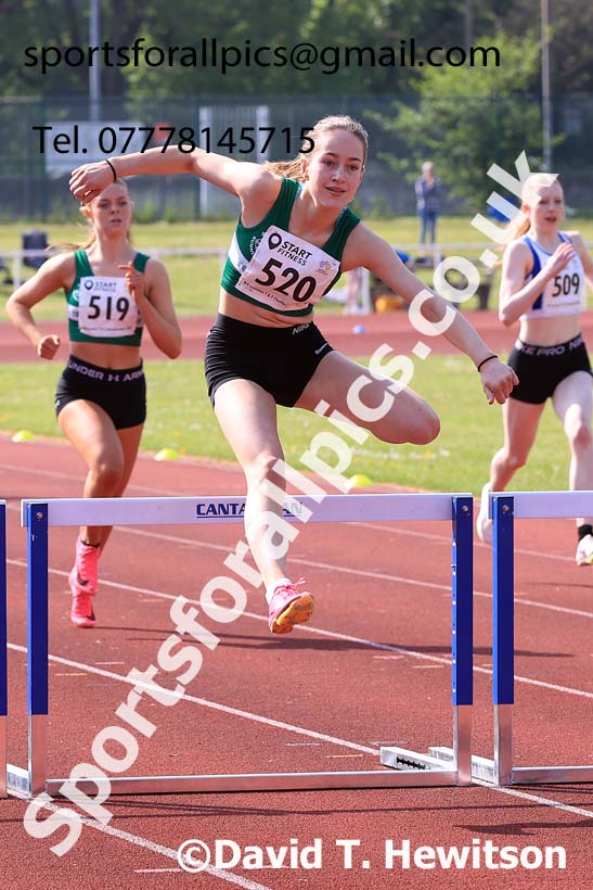 Womens Under-17s 300 metres, 2024 North Eastern Track and Field Champs., Middlesbrough.  Photo: David T. Hewitson/Sports for All Pics